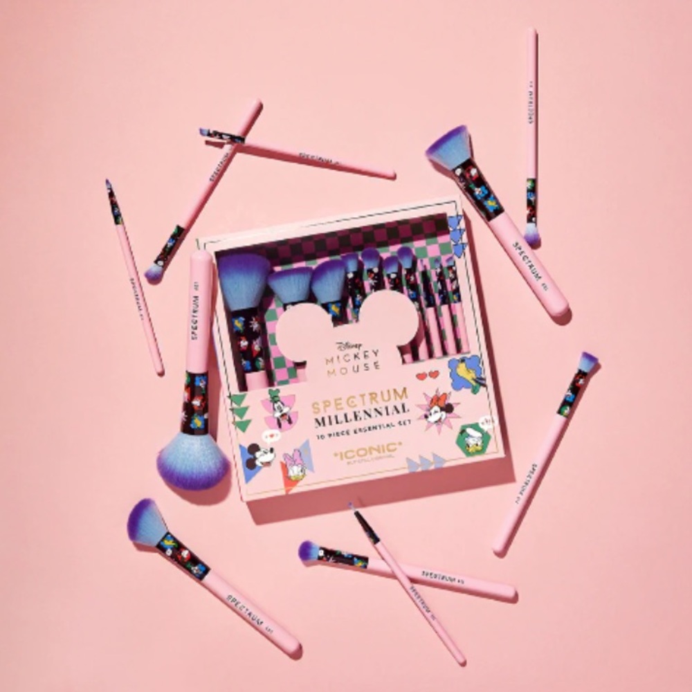 Disney Iconic x Spectrum Collections Brush Bundle Set Collection NEW IN BoX